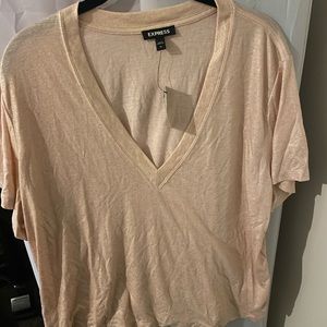 Express Gold V-neck t shirt, skimming linen blend v neck t